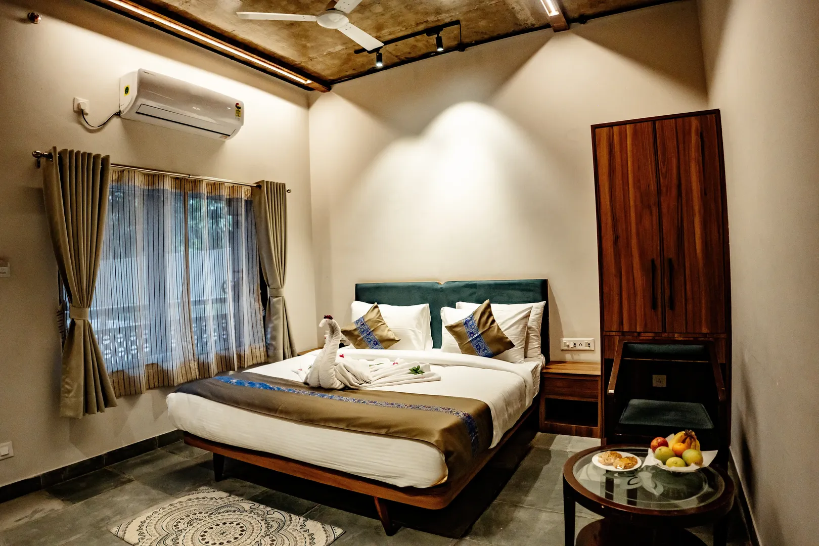 Executive Room